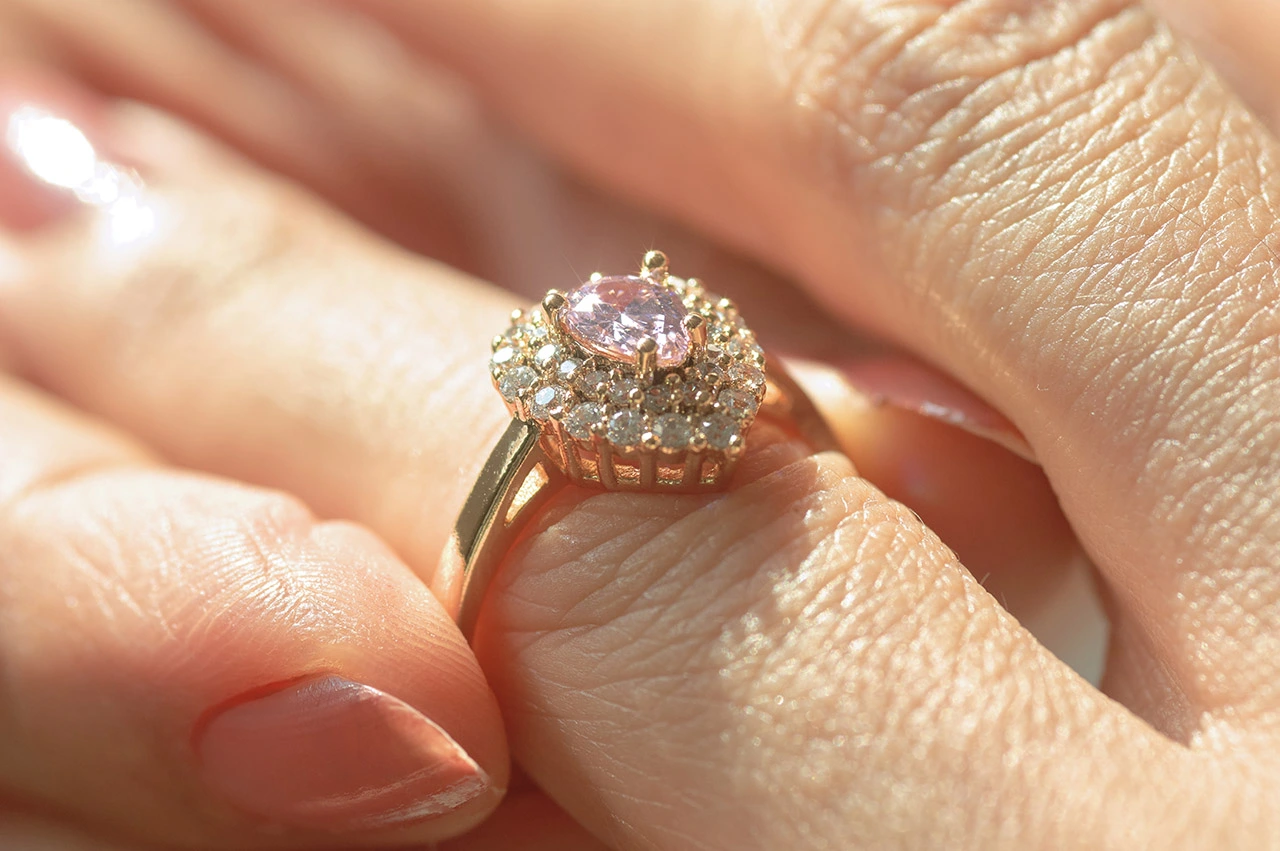  Comprehensive Guide to Budgeting & Choosing Your Perfect Ring